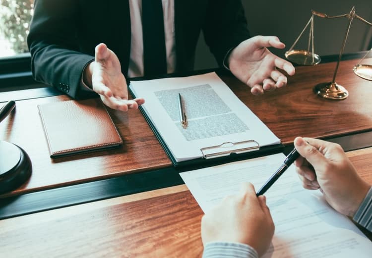 ¿SE PUEDEN RECLAMAR DEFECTOS DE CONSTRUCCIÓN DESPUÉS DE LLEGAR A UN ACUERDO CON LA PROMOTORA?